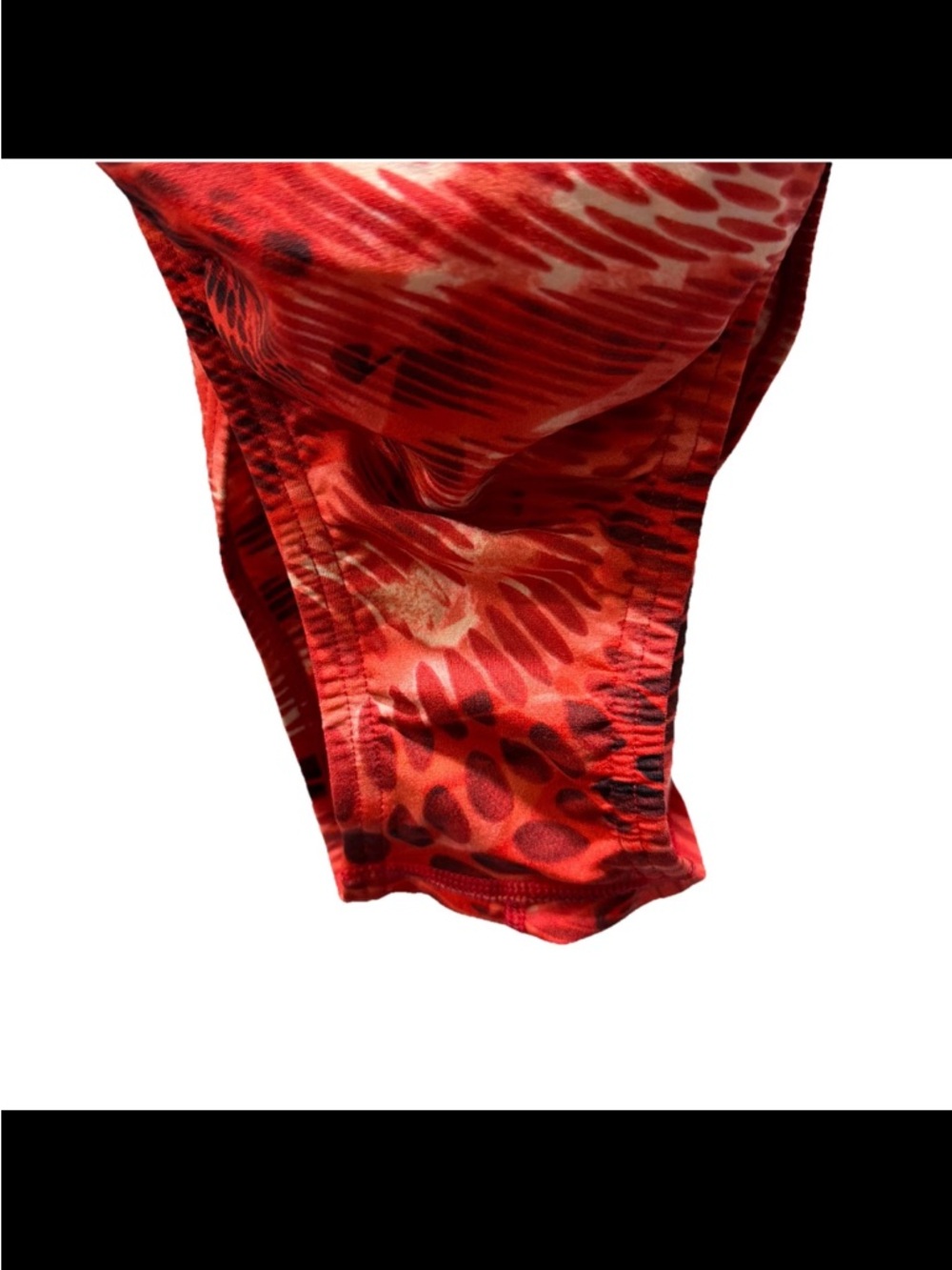 Speedo Endurance Red Swirl Pattern Women’s ' One-Piece Swimsuit with Black Trim - Picture 4 of 10